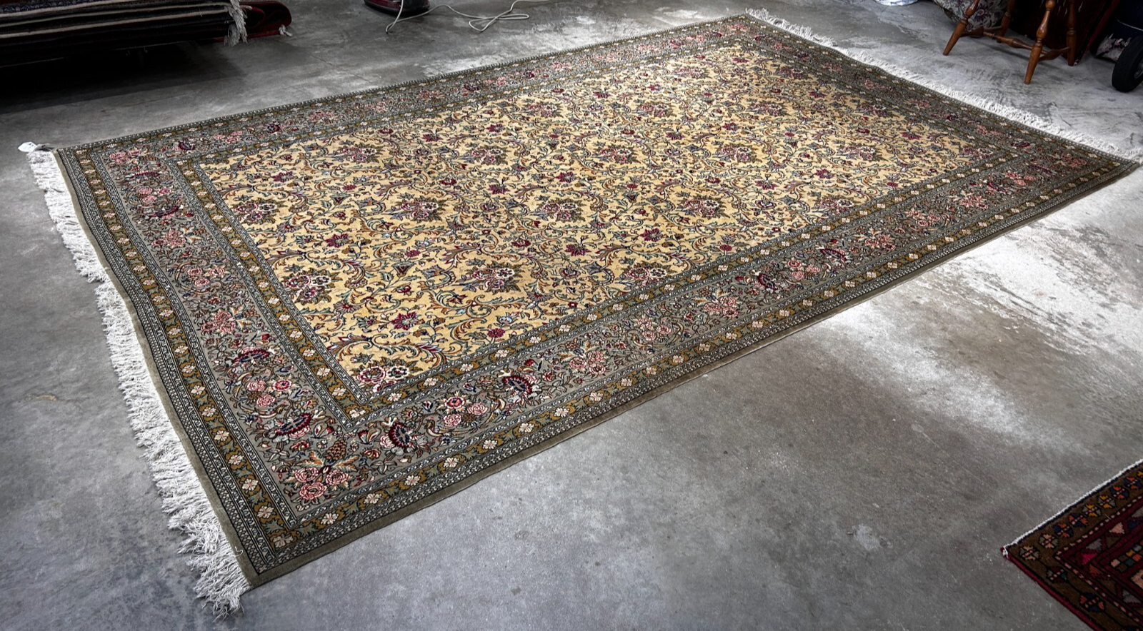 7'x11'6" Very Fine Hand-Knotted Wool & Silk Qume Rug