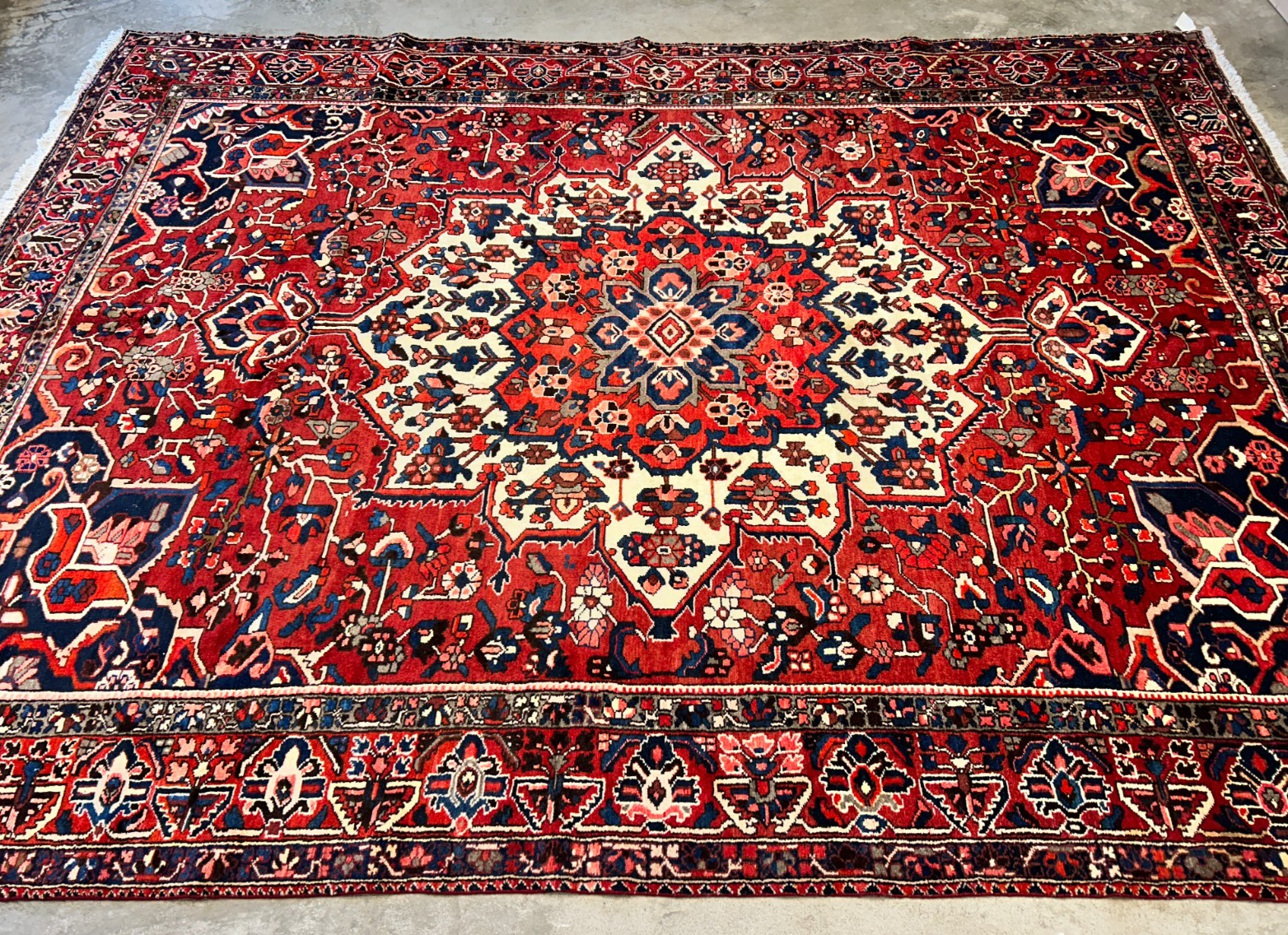 10'2"x13'1" Hand-Knotted 100% Wool Pile Bakhtiarie Rug