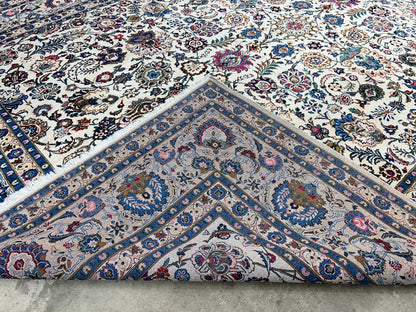 10'5"x13'8" Hand-Knotted 100% Wool Pile All-over Kashane Rug