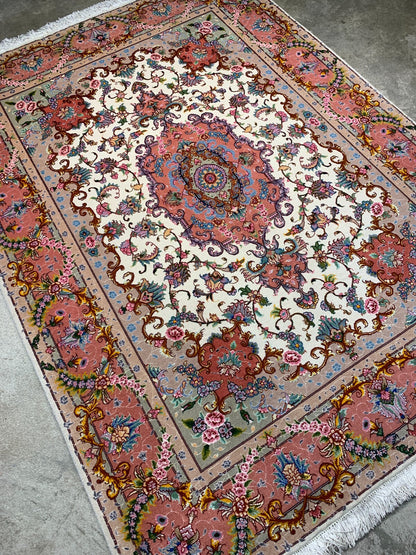 4'11"x6'9" Very Fine Hand-Knotted Wool & Silk Blend Tabrize Rug