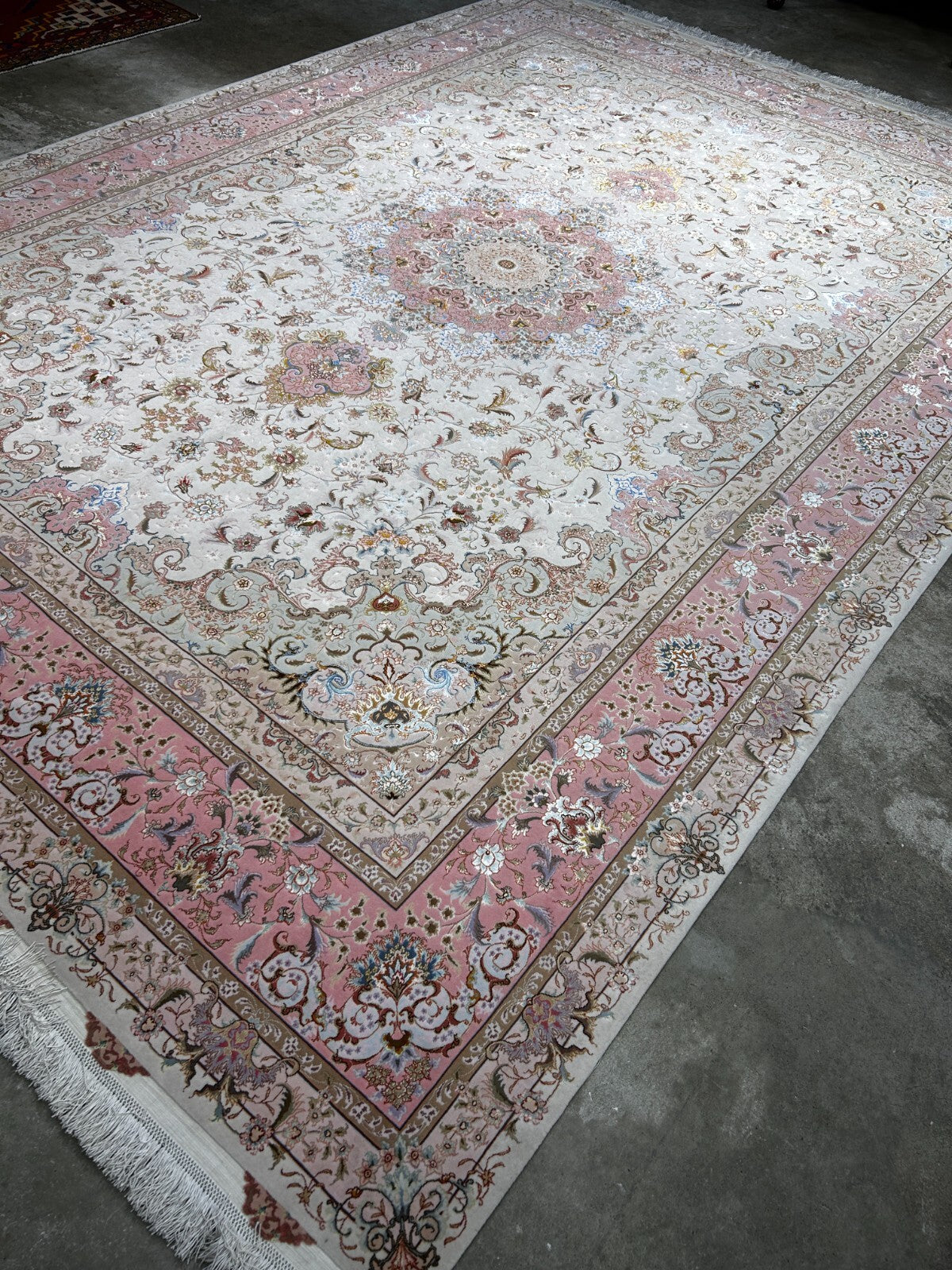8'2"x11'8" Extra Fine 80-Raj Hand-Knotted Wool & Silk Tabrize Rug
