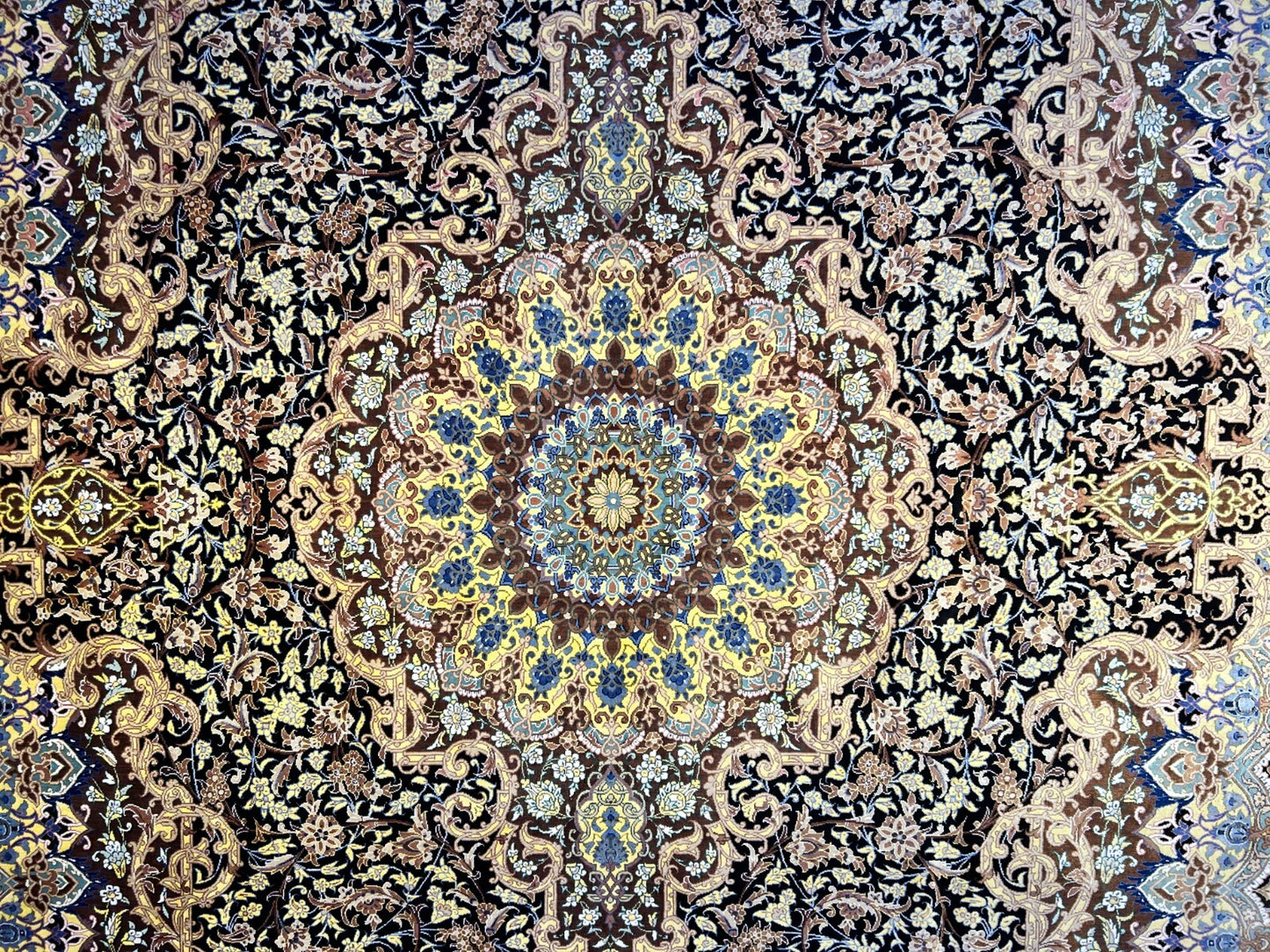 6'5"x9'10" Exquisite Hand-Knotted 100% Silk Qume Rug