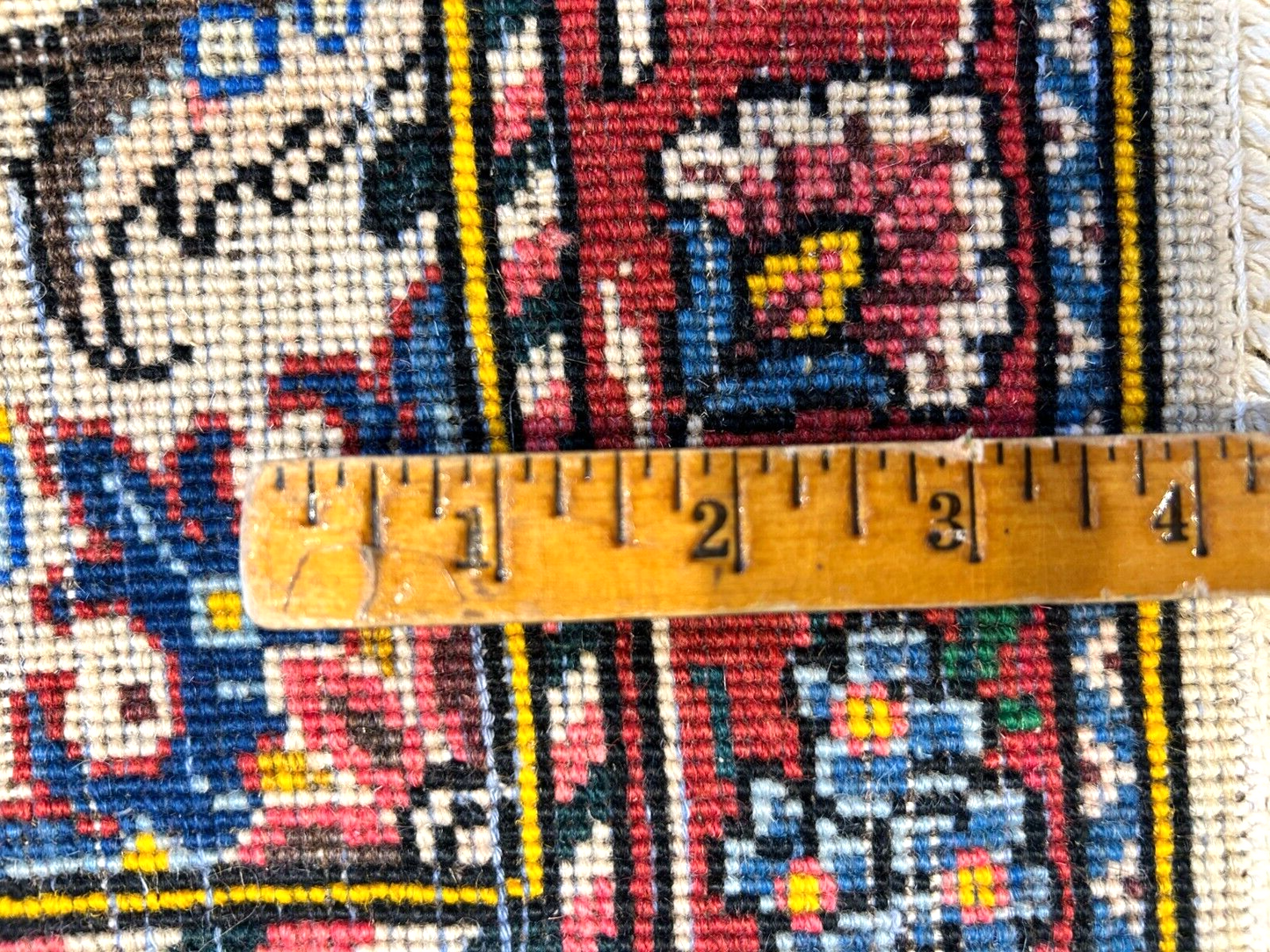 3'5"x5'2" Hand-Knotted 100% Lamb Wool Bakhtiarie Area Rug