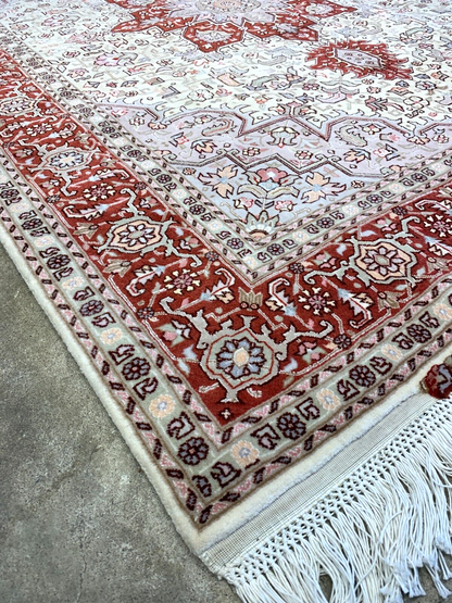 4'10"x6'8" Very Fine Hand-Knotted Wool & Silk Blend Tabrize Carpet - Area Rug