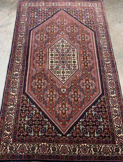 2'11"x4'11'' Hand-Knotted 100% Wool Bidjare Area Rug - Area Carpet