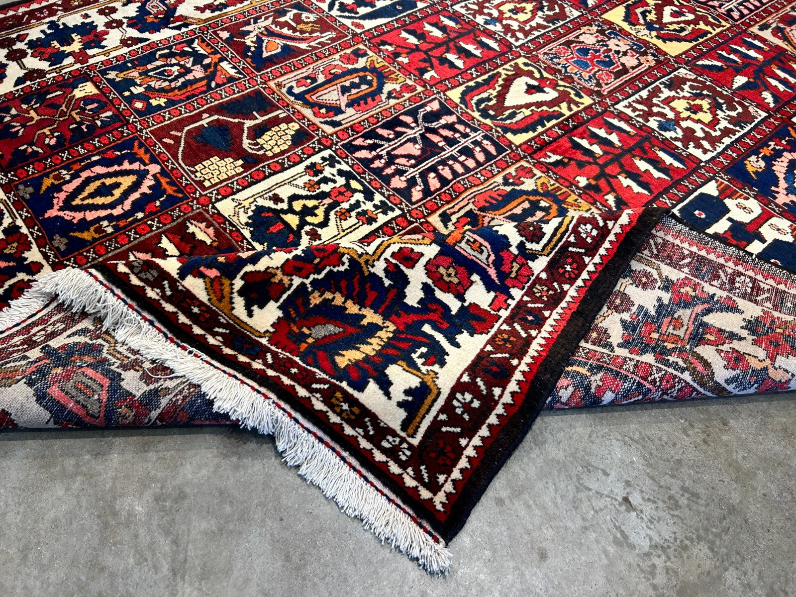 6'10"x10'1" Hand-Knotted 100% Lamb Wool Bakhtiarie Carpet - Area Rug