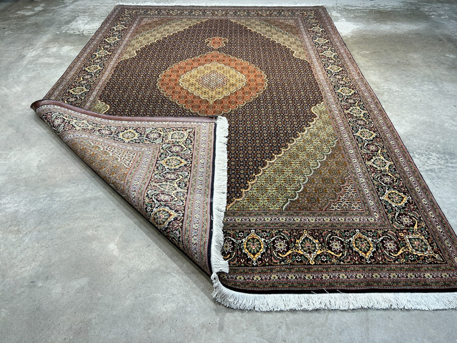 6'8"x10'2" Fine Hand-Knotted Wool & Silk Oriental Tabrize Rug - Area Carpet