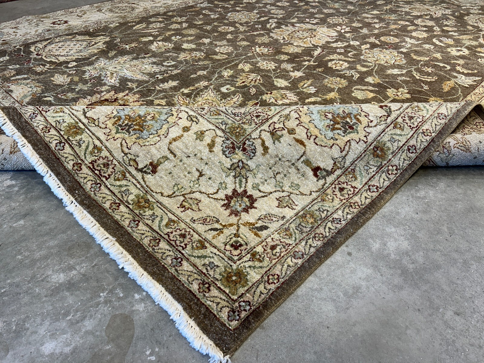 9'x12' Hand-Knotted 100% Wool Pile Agra Rug