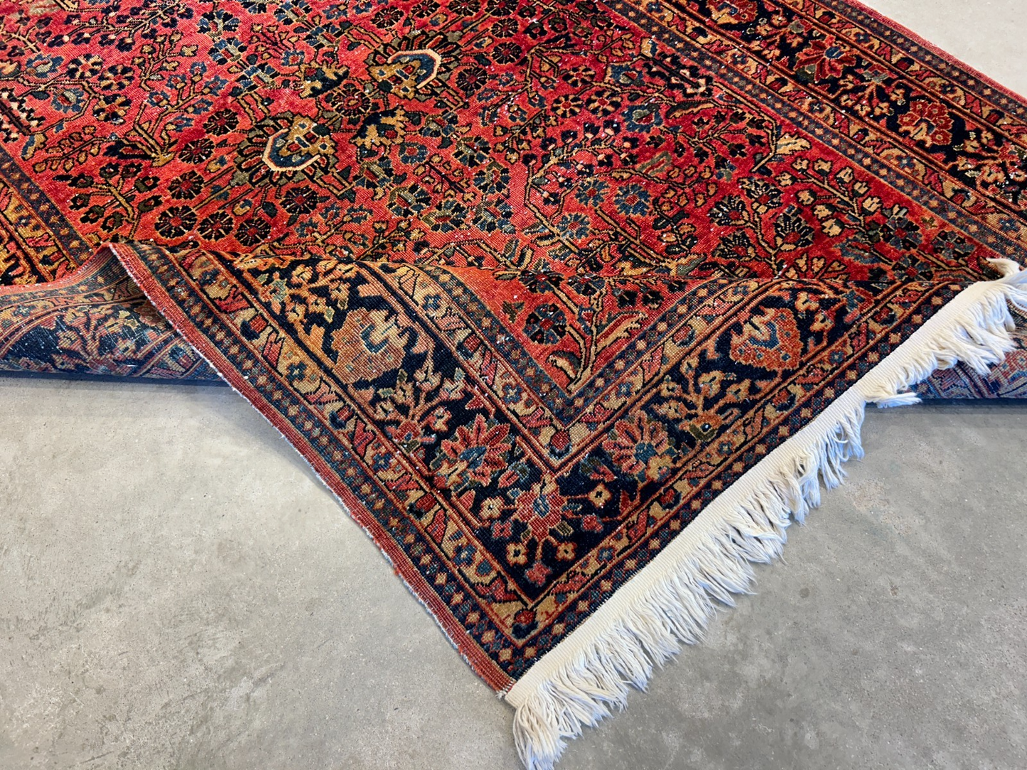 4'3"x6'9" Antique Hand-Knotted 100% Wool Pile Sarouke Area Rug - Carpet