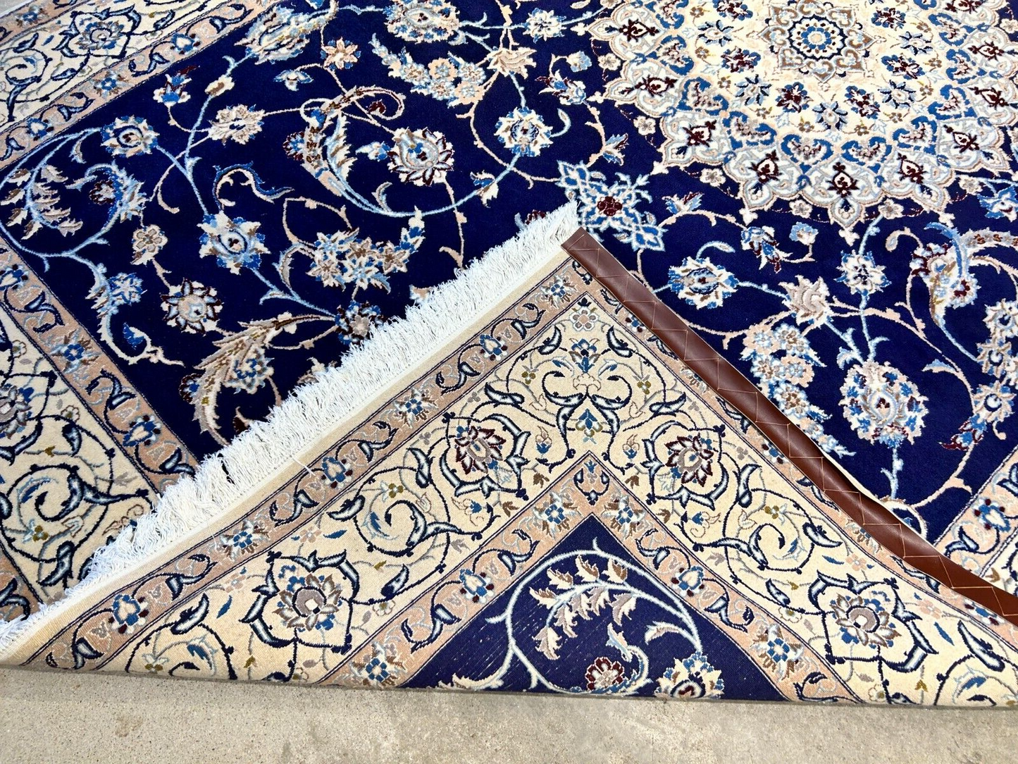 6'5"x10'1" Fine Hand-Knotted Wool & Silk Naine Rug - Area Carpet