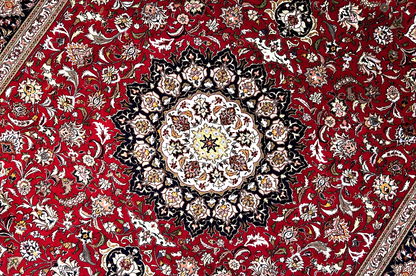 9'x11'9" Fine Hand-Knotted Wool & Silk Tabrize Area Rug - Carpet