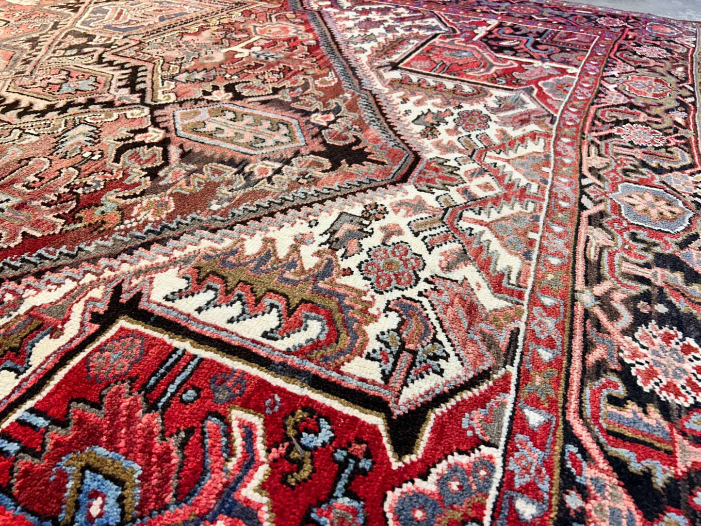 9'x11'9" Hand-Knotted 100% Wool Pile Herize Rug