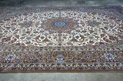 6'9"x10'6" Very Fine Hand-Knotted Wool & Silk Isfahane Rug - Area Carpet