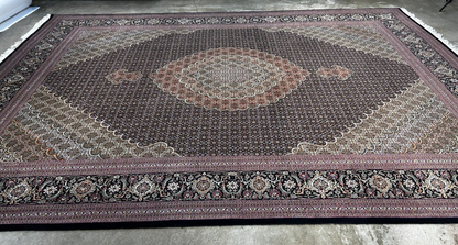 8'2"x11'5" Fine Hand-Knotted Wool & Silk Oriental Rug - Area Carpet