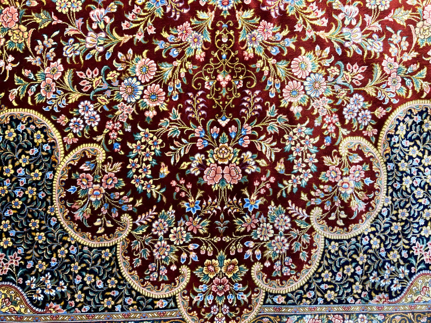 6'5"x9'10" Exquisite Hand-Knotted 100% Silk Qume Rug