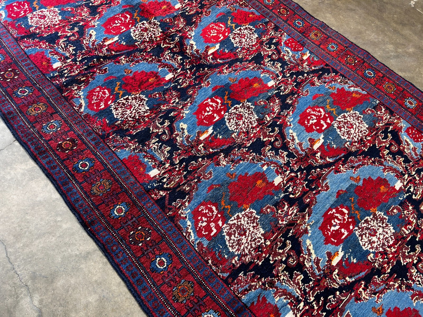 4'9" x 10'0'' Hand-Knotted 100% Lamb Wool Pile Sennehe Area Rug - Carpet