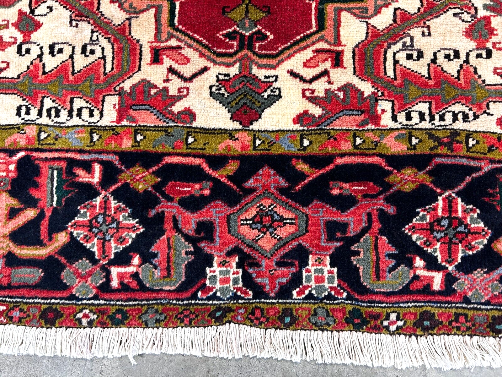 8'3" x 10'6'' Hand-Knotted 100% Wool Pile Herize Area Rug - Carpet