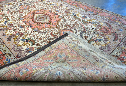6'8"x10'3" Extra-Fine Signed Hand-Knotted Wool & Silk Tabrize Rug - Area Carpet