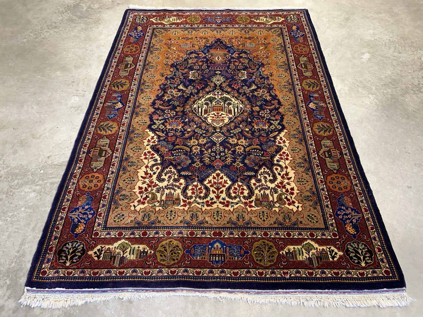 4'2”x 6'0" Antique Hand-Knotted 100% Lamb Wool Carpet - Kashane Area Rug
