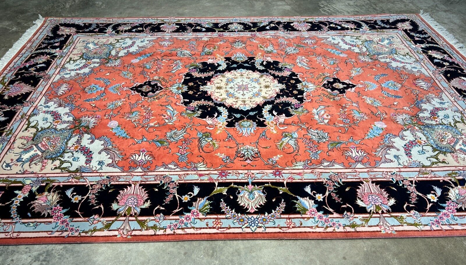 7'x10' Fine Hand-Knotted Wool & Silk Tabrize Rug - Area Carpet