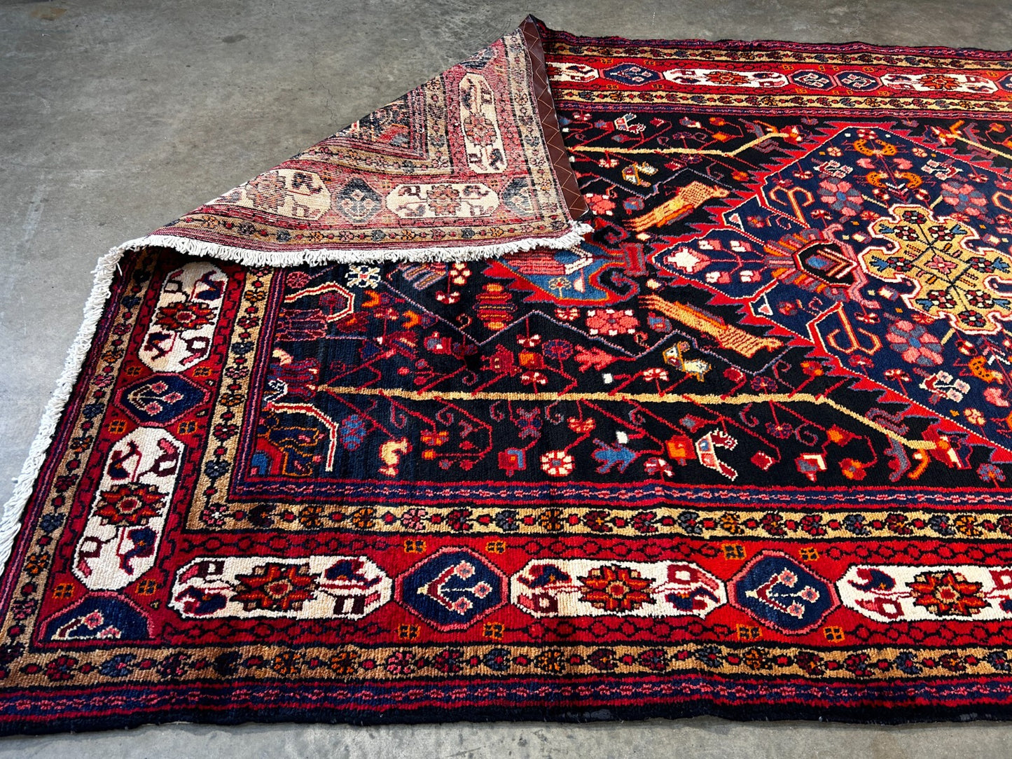 5'6" x 10'5" Hand-Knotted 100% Wool Carpet - Nahavande Area Rug