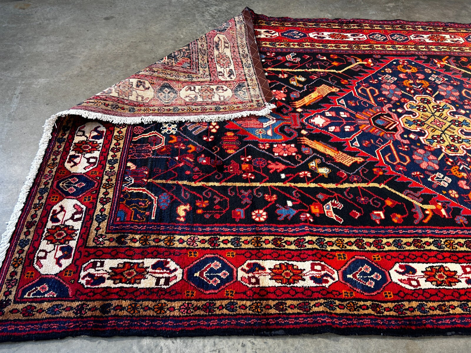 5'6" x 10'5" Hand-Knotted 100% Wool Carpet - Nahavande Area Rug