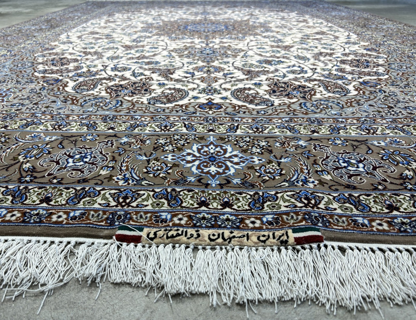 6'9"x10'6" Very Fine Hand-Knotted Wool & Silk Isfahane Rug - Area Carpet