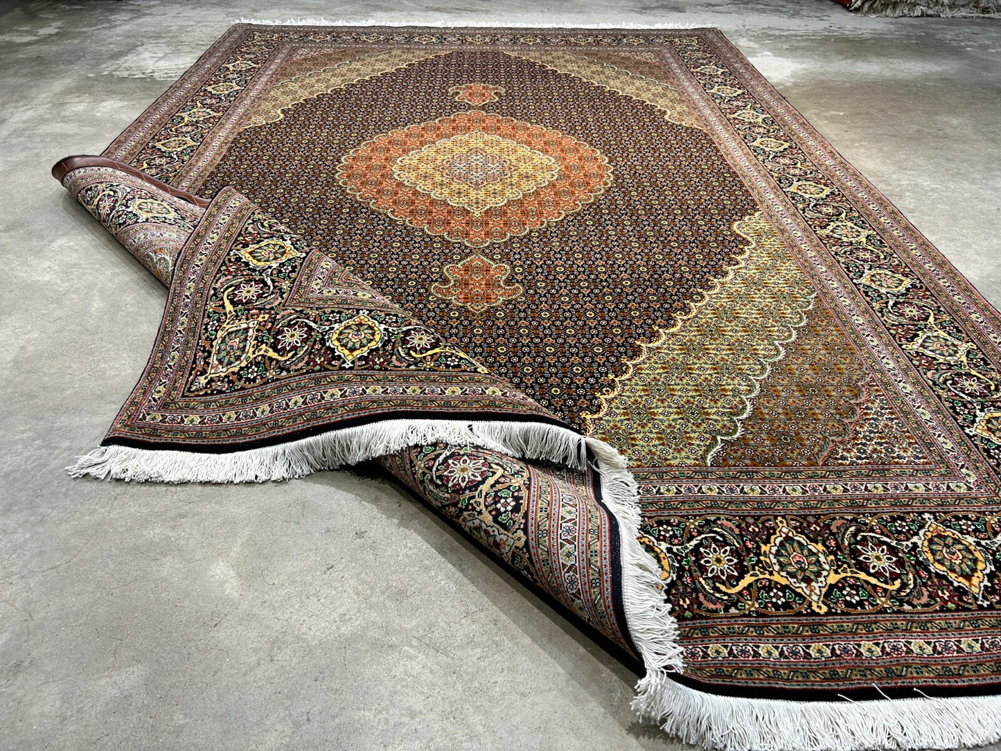 6'8"x10'2" Fine Hand-Knotted Wool & Silk Oriental Tabrize Rug - Area Carpet