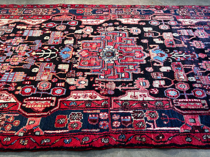 4'9" x 8'8" Hand-Knotted 100% Wool Pile Nahavande Area Rug