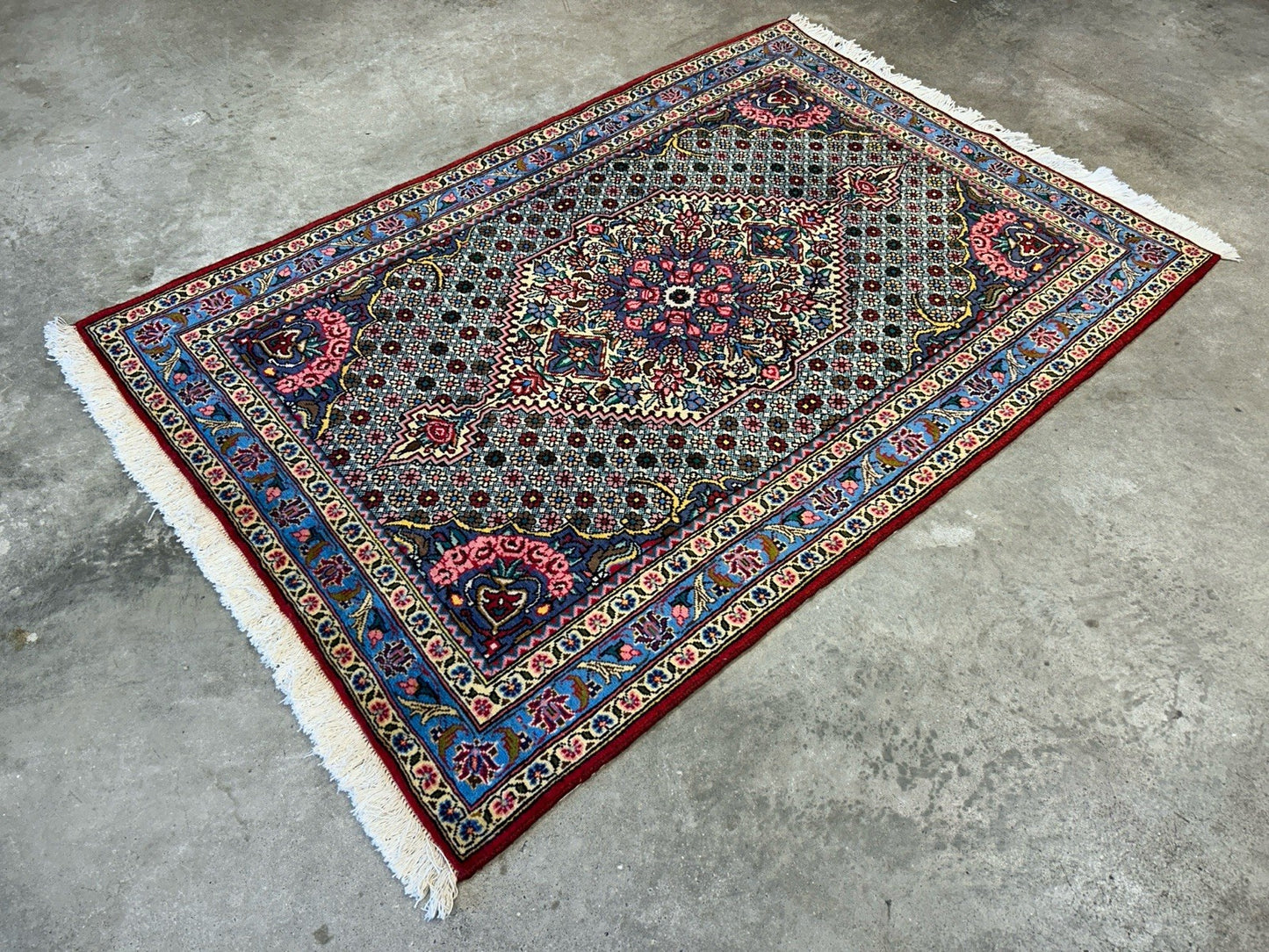 3'5"x5'2" Hand-Knotted 100% Wool Pile Persiane Bakhtiarie Rug