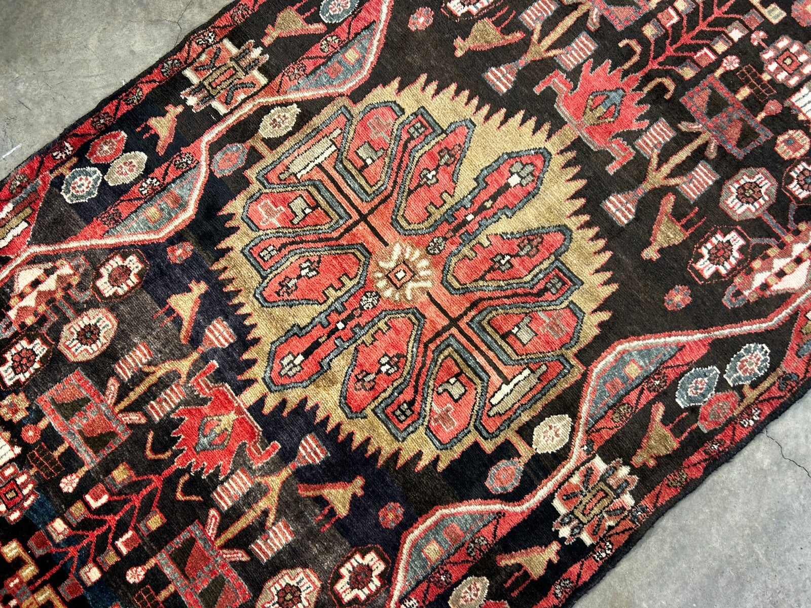 4'9" x 10'8" Hand-Knotted 100% Wool Pile Nahavande Area Rug - Carpet