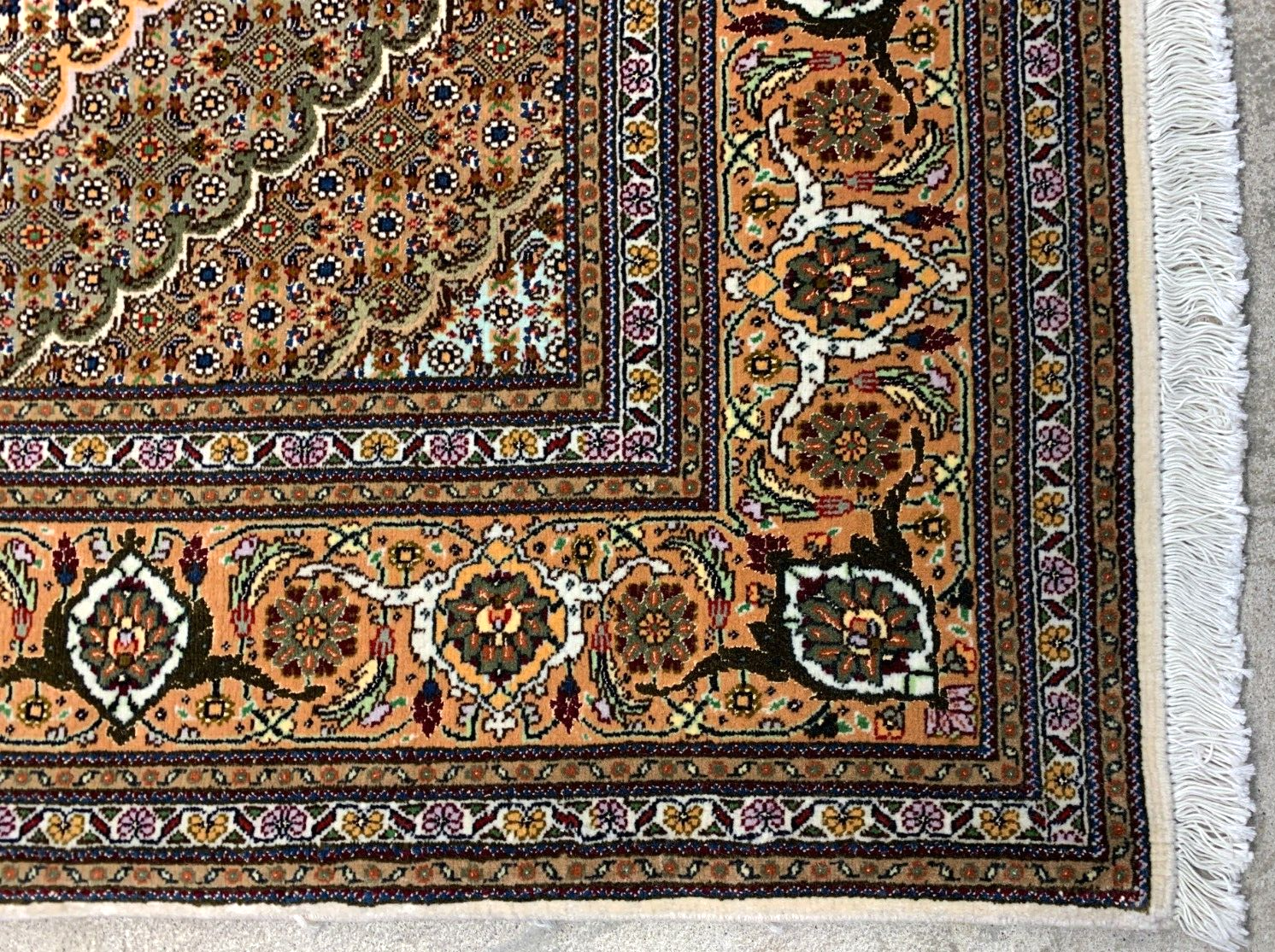 5'x6'4" Fine Hand-Knotted Wool & Silk Blend Tabrize Mahi Carpet - Area Rug