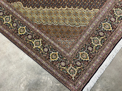 6'8"x10'2" Fine Hand-Knotted Wool & Silk Oriental Tabrize Rug - Area Carpet