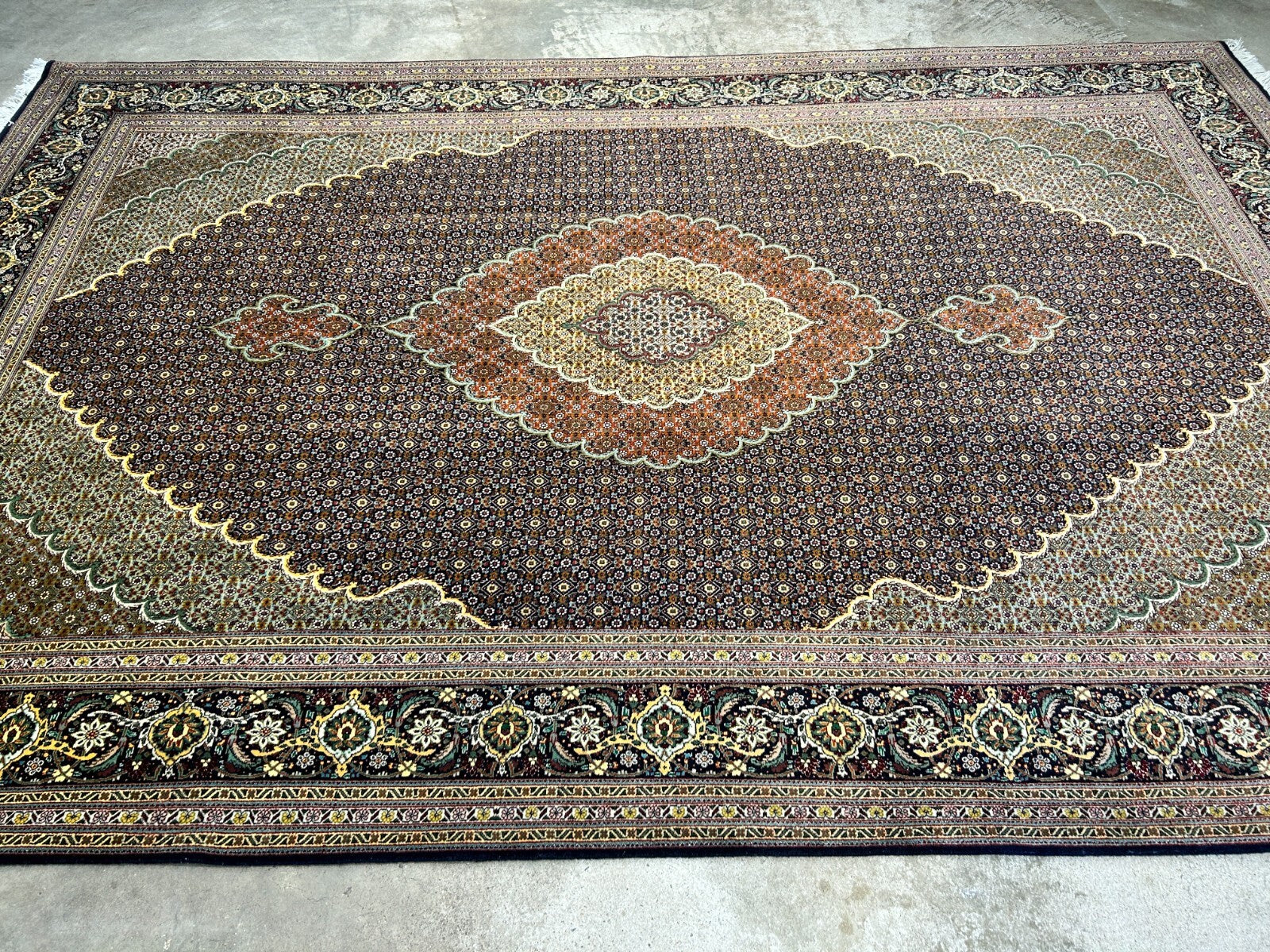 6'8"x10'3" Fine Hand-Knotted Wool & Silk Blend Tabrize Mahi Carpet - Area Rug