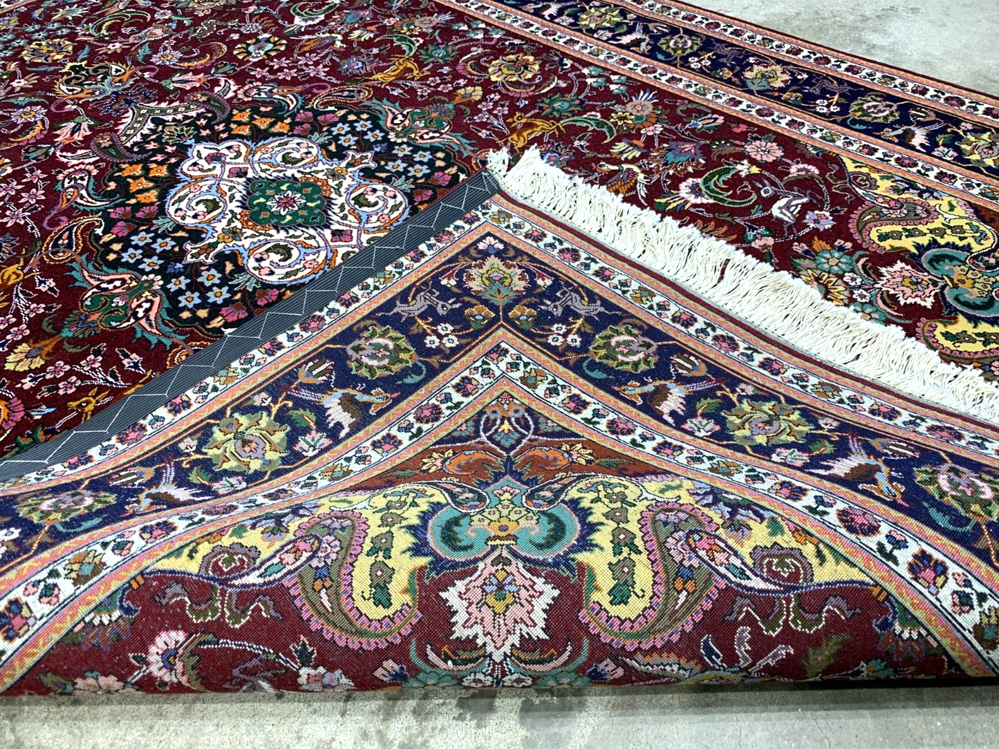 4'9"x6'10" Very Fine Hand-Knotted Wool & Silk Blend Tabrize Carpet - Area Rug