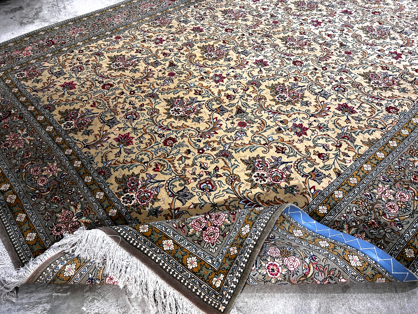 7'x11'6" Very Fine Hand-Knotted Wool & Silk Qume Rug