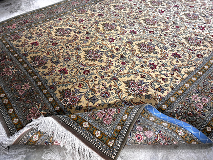 7'x11'6" Very Fine Hand-Knotted Wool & Silk Qume Rug