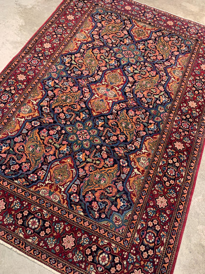 4'9"x6'10" Collector Antique Fine Hand-Knotted 100% Wool Pile Isfahane Rug