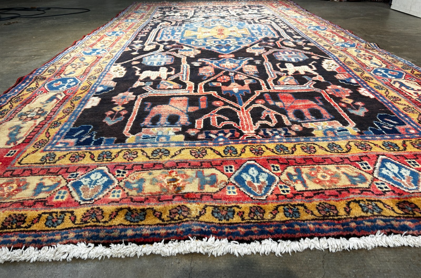 5'4" x 10'5" Hand-Knotted 100% Wool Pile Nahavande Area Rug