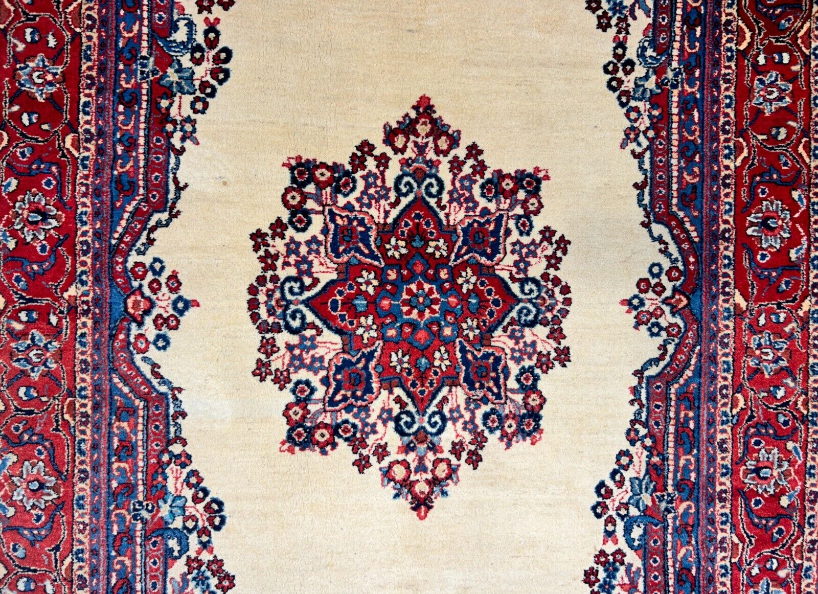 6'2"x9' Hand-Knotted 100% Wool Pile Sarouke Carpet - Area Rug
