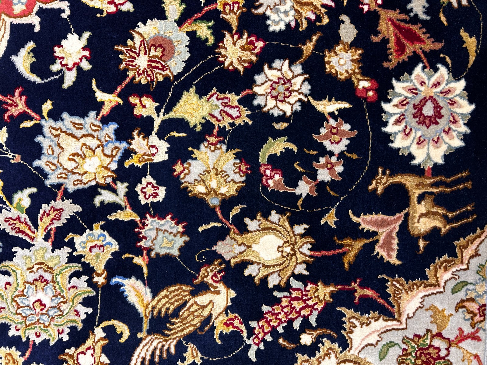 8'7"x12'3" Very Fine Hand-Knotted Wool & Silk Tabrize Area Rug - Carpet