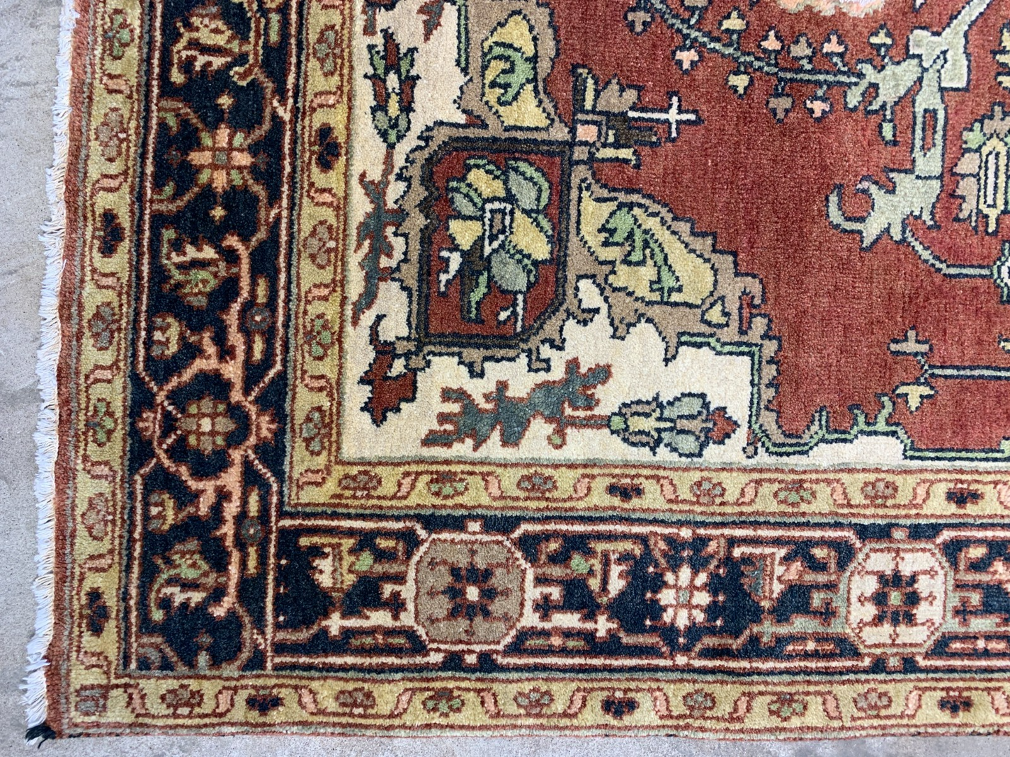 5'2'' x 7'9" Hand-Knotted 100% Wool Serapie Design Rug - Carpet