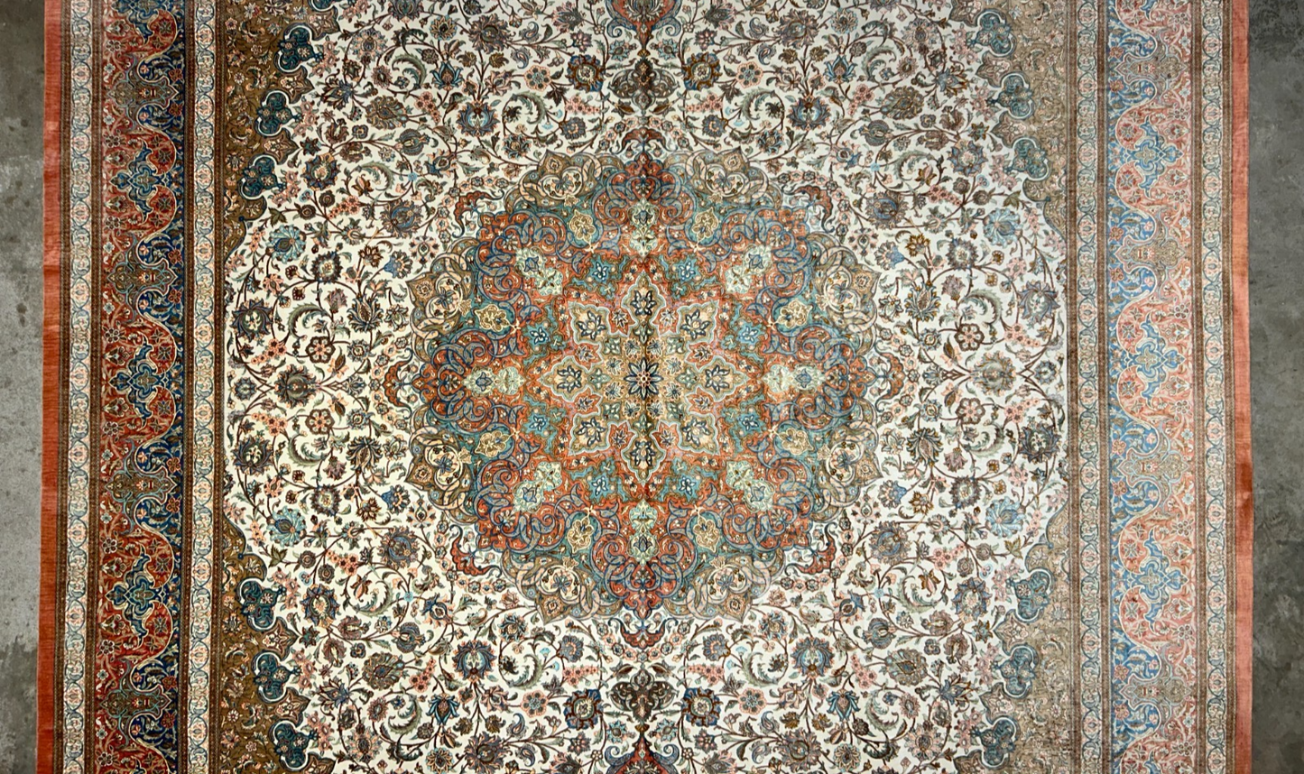 9'10"x13' Exquisite Signed Hand-Knotted 100% Silk Qume Rug
