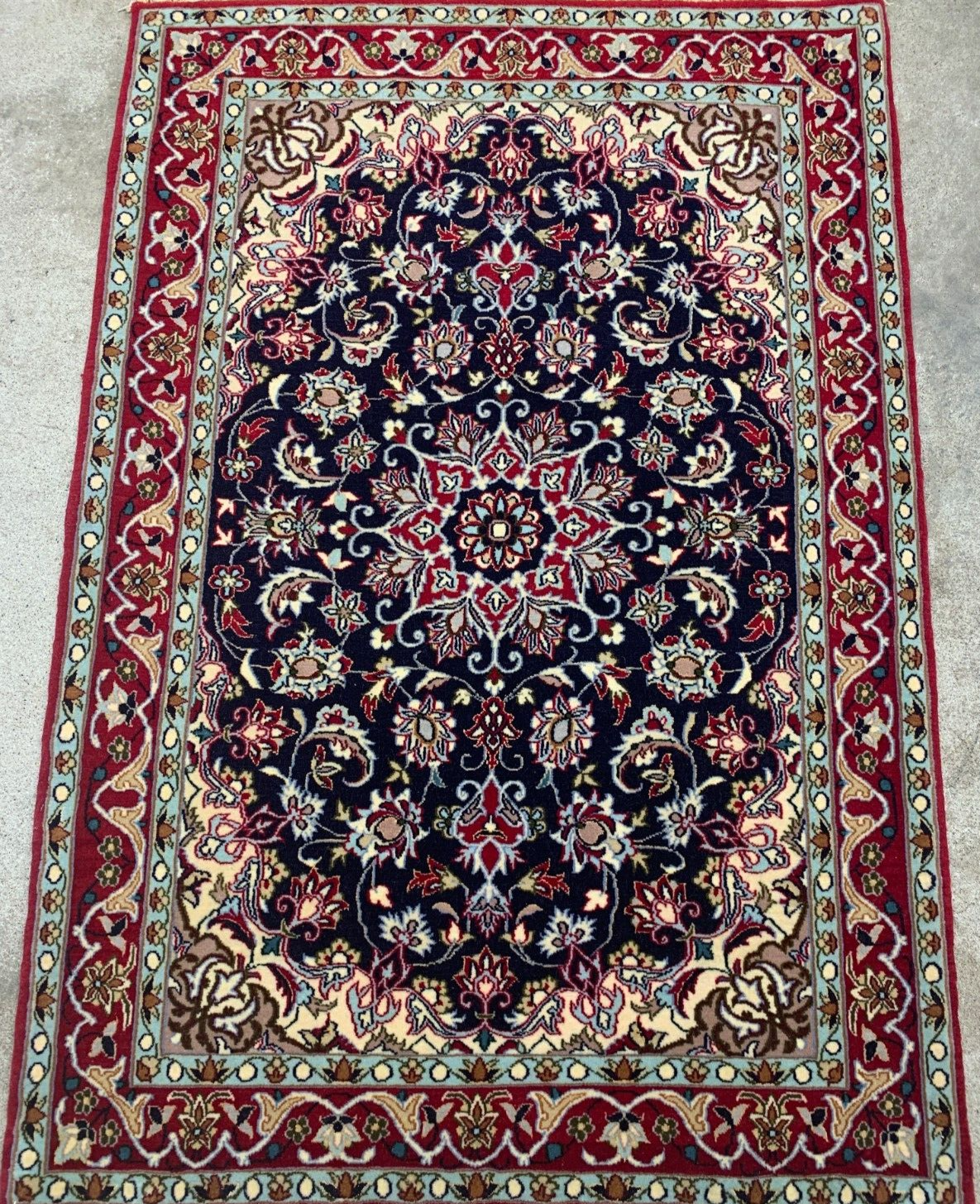 2'4"x3'5" Very Fine Hand-Knotted Wool & Silk Isfahane Rug - Area Carpet