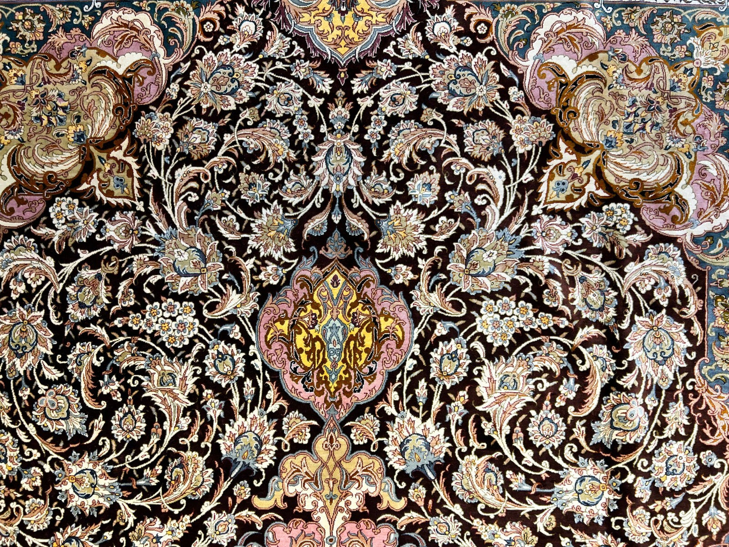 6'9"x10'2" Exquisite Hand-Knotted 100% Silk Qume Rug