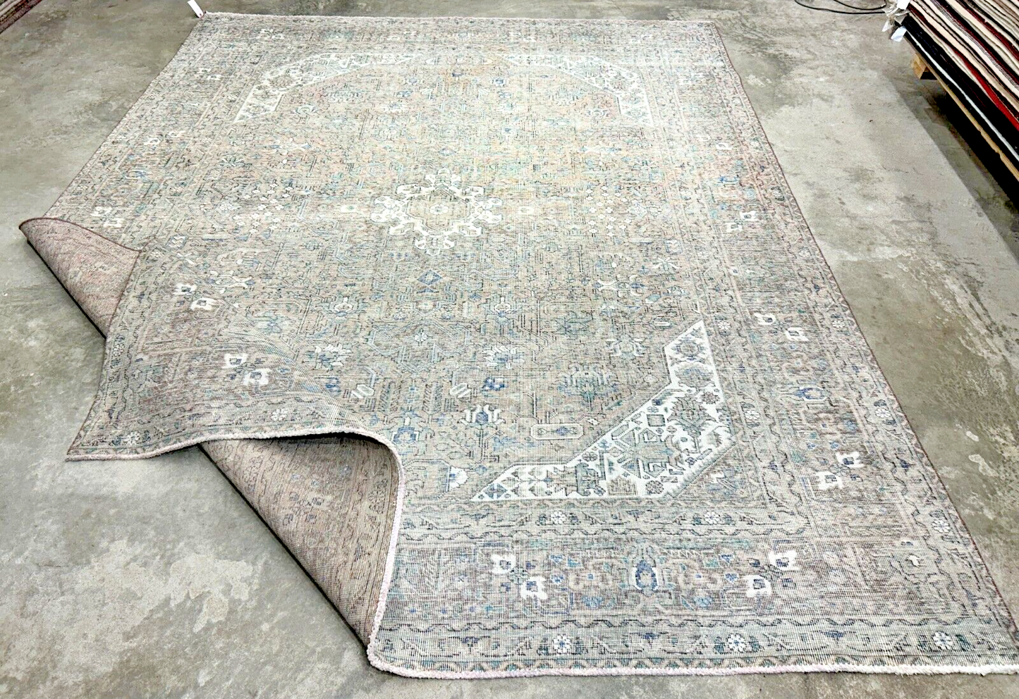 9'8"x12'5" Hand-Knotted 100% Wool Pile Herize Rug