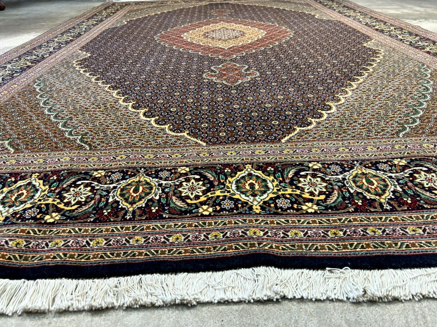 6'8"x10'3" Fine Hand-Knotted Wool & Silk Blend Tabrize Mahi Carpet - Area Rug