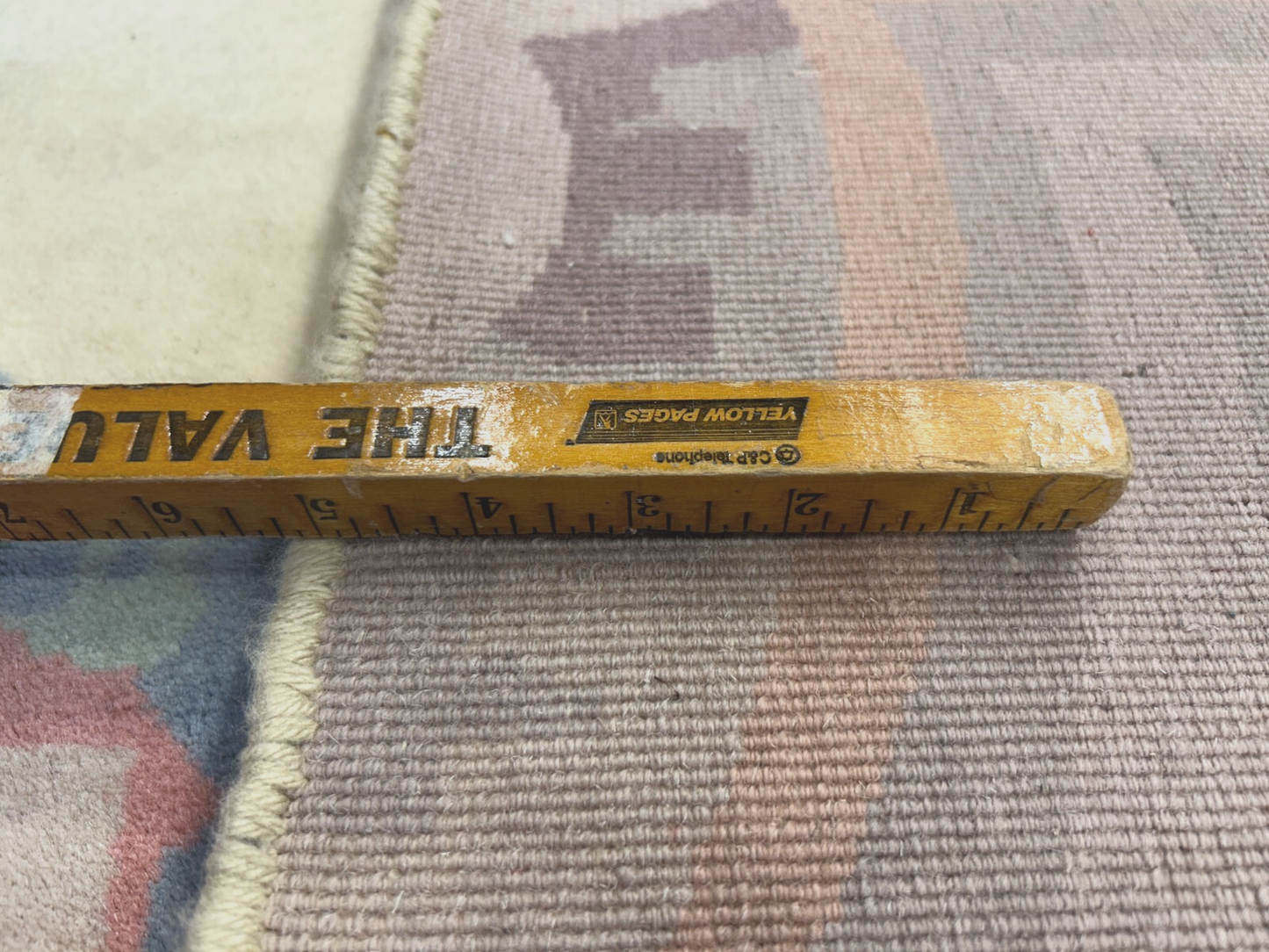 8'9"x11'10" Hand-Knotted 100% Wool Pile Oriental Rug  (Some stains on the Rug)