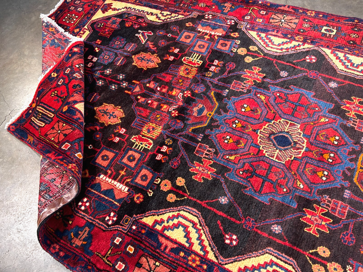 5'3" x 10'3" Hand-Knotted 100% Wool Pile Nahavande Area Rug - Carpet