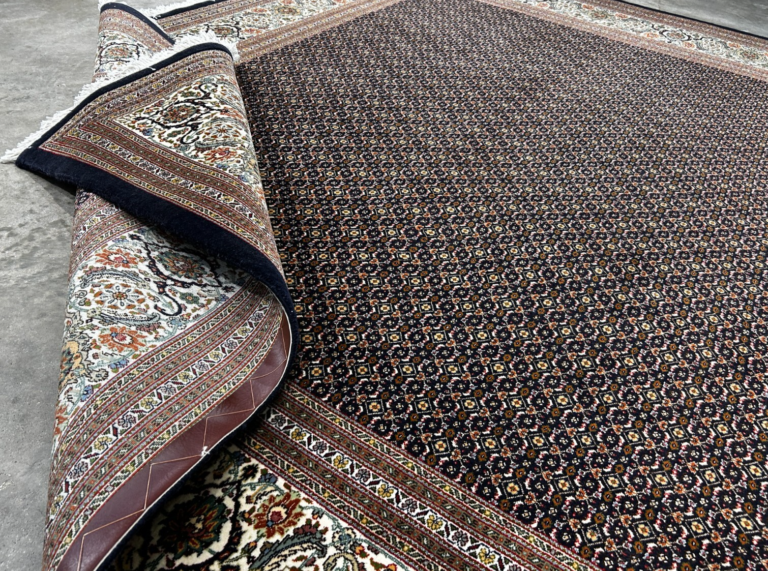 8'4"x11'2" Fine Hand-Knotted 100% Wool Pile Tabrize Fish Style Rug - Carpet